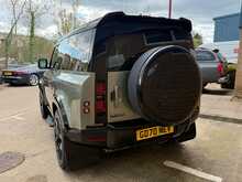 Land Rover Defender 90 D250 MHEV First Edition 