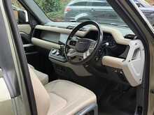 Land Rover Defender 90 D250 MHEV First Edition 