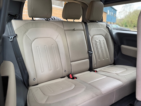 3.0 D250 MHEV First Edition SUV 3dr Diesel Auto 4WD Euro 6 (s/s) (250 ps)