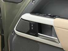 Land Rover Defender 90 D250 MHEV First Edition 