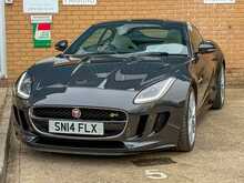 Jaguar F-Type V8 R 