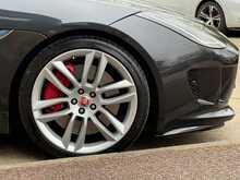 Jaguar F-Type V8 R 