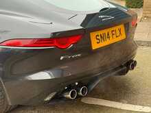 Jaguar F-Type V8 R 