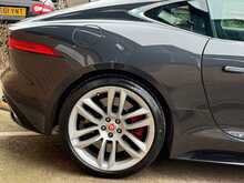 Jaguar F-Type V8 R 