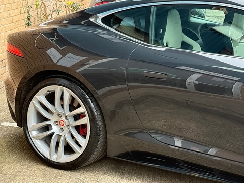 V8 R Coupe 5.0 Automatic Petrol