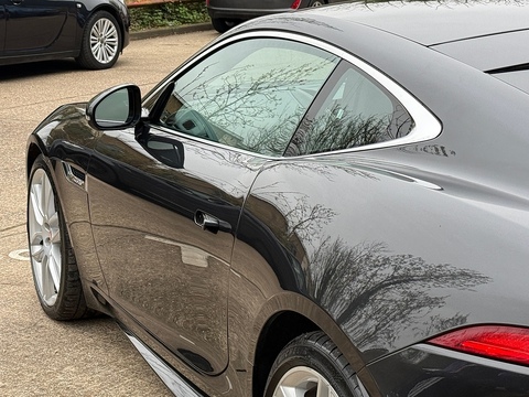 V8 R Coupe 5.0 Automatic Petrol