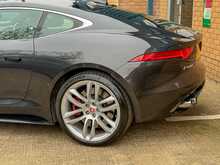 Jaguar F-Type V8 R 