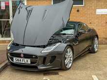 Jaguar F-Type V8 R 