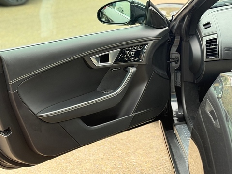 V8 R Coupe 5.0 Automatic Petrol