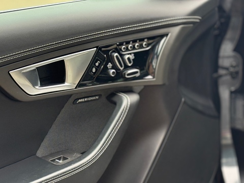 V8 R Coupe 5.0 Automatic Petrol