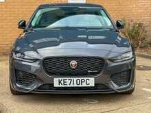 Jaguar XE P300i R-Dynamic HSE 
