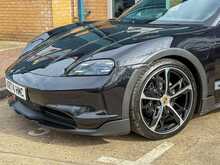 Porsche Taycan Performance Plus 4S 