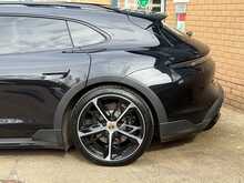 Porsche Taycan Performance Plus 4S 