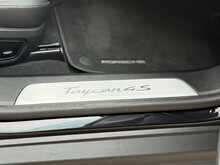 Porsche Taycan Performance Plus 4S 