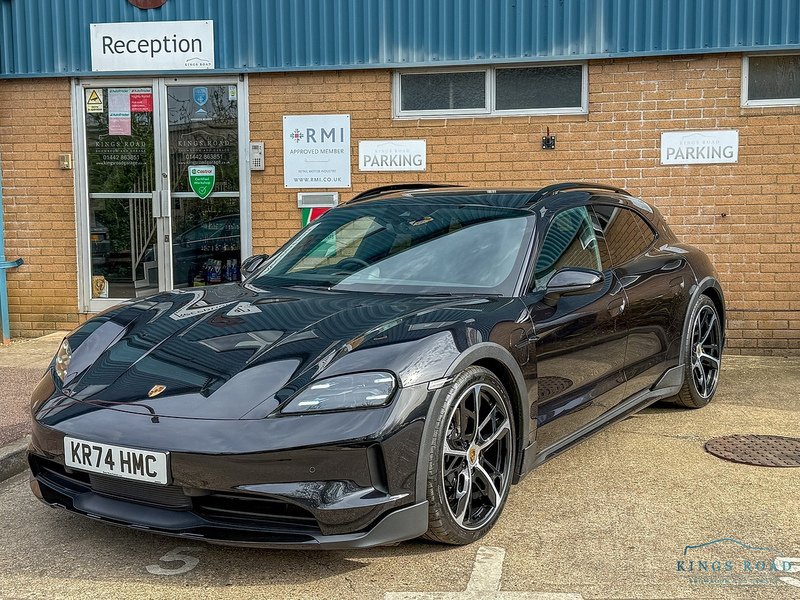 Performance Plus 105kWh 4S Cross Turismo 5dr Electric Auto 4WD (11kW Charger) (598 ps)