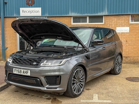 3.0 SD V6 Autobiography Dynamic SUV 5dr Diesel Auto 4WD Euro 6 (s/s) (306 ps)