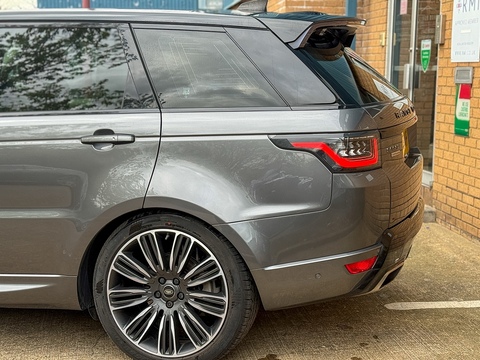 3.0 SD V6 Autobiography Dynamic SUV 5dr Diesel Auto 4WD Euro 6 (s/s) (306 ps)