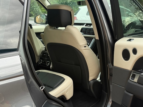 3.0 SD V6 Autobiography Dynamic SUV 5dr Diesel Auto 4WD Euro 6 (s/s) (306 ps)