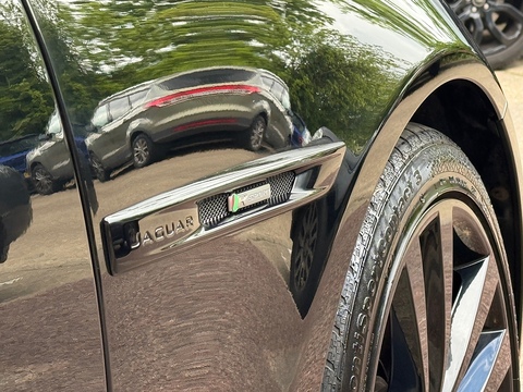 d V6 R-Sport Saloon 3.0 Automatic Diesel