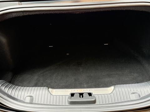 d V6 R-Sport Saloon 3.0 Automatic Diesel