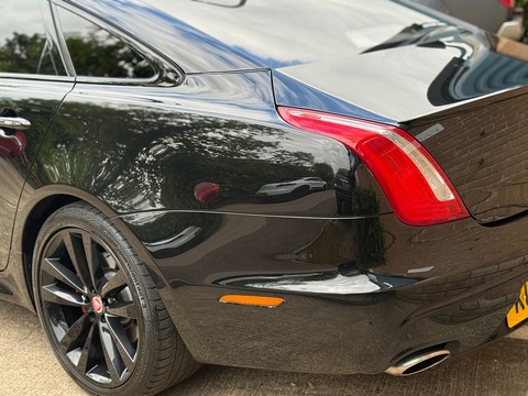 d V6 R-Sport Saloon 3.0 Automatic Diesel