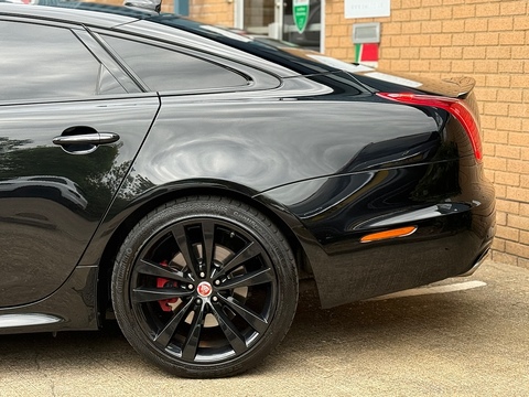 d V6 R-Sport Saloon 3.0 Automatic Diesel