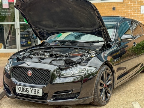 d V6 R-Sport Saloon 3.0 Automatic Diesel