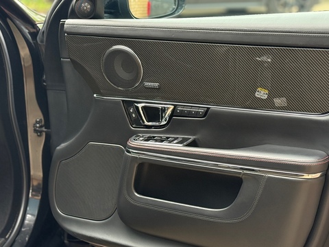 d V6 R-Sport Saloon 3.0 Automatic Diesel