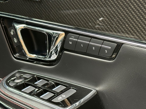 d V6 R-Sport Saloon 3.0 Automatic Diesel