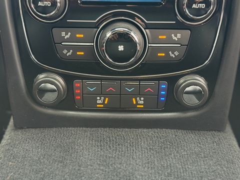 d V6 R-Sport Saloon 3.0 Automatic Diesel