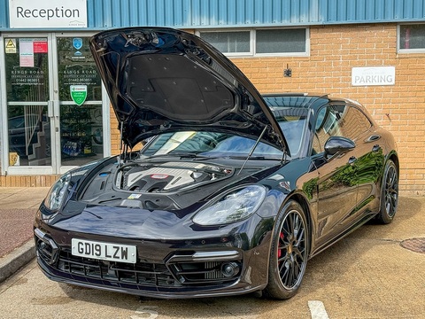 4.0T V8 GTS Sport Turismo 5dr Petrol PDK 4WD Euro 6 (s/s) (460 ps)