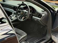 Porsche Panamera T V8 GTS 