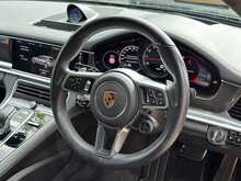 Porsche Panamera T V8 GTS 