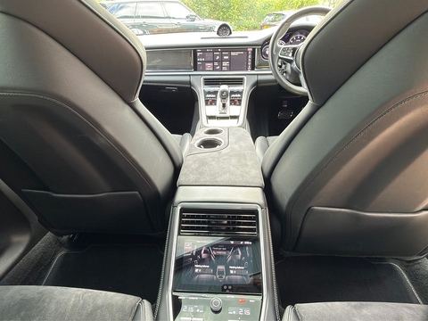 4.0T V8 GTS Sport Turismo 5dr Petrol PDK 4WD Euro 6 (s/s) (460 ps)