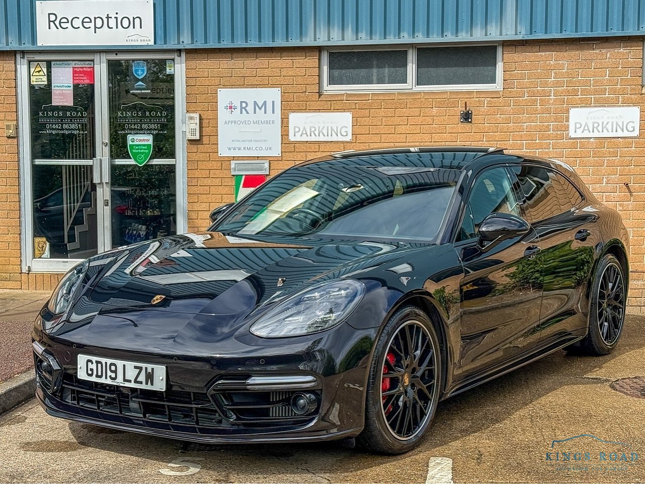 Porsche 4.0T V8 GTS Sport Turismo 5dr Petrol PDK 4WD Euro 6 (s/s) (460 ps)