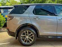 Land Rover Discovery Sport D200 MHEV Dynamic SE 