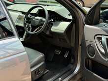 Land Rover Discovery Sport D200 MHEV Dynamic SE 