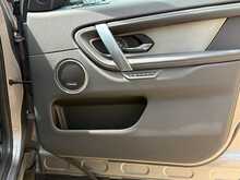 Land Rover Discovery Sport D200 MHEV Dynamic SE 