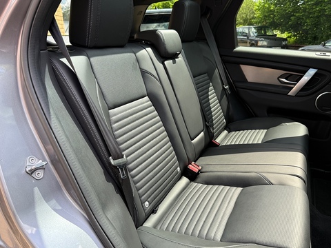 2.0 D200 MHEV Dynamic SE SUV 5dr Diesel Auto 4WD Euro 6 (s/s) (204 ps)