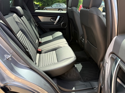 2.0 D200 MHEV Dynamic SE SUV 5dr Diesel Auto 4WD Euro 6 (s/s) (204 ps)