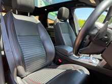Land Rover Discovery Sport D180 MHEV R-Dynamic HSE 
