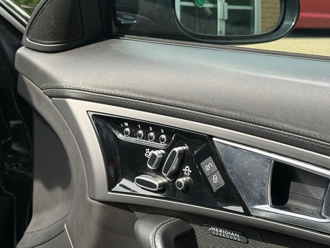 V8 R Awd 5.0 2dr Convertible Automatic Petrol