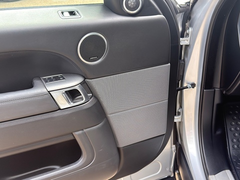 SD V6 HSE Dynamic SUV 3.0 Automatic Diesel