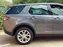 Land Rover Discovery Sport TD4 HSE 