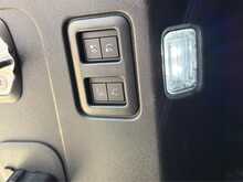 Land Rover Defender 110 D300 MHEV X-Dynamic HSE 