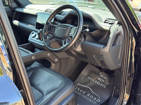 3.0 D300 MHEV X-Dynamic HSE Hard Top SUV 5dr Diesel Auto 4WD MWB Euro 6 (s/s) (300 ps)