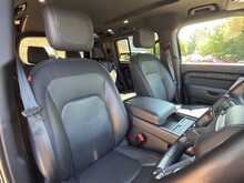 Land Rover Defender 110 D300 MHEV X-Dynamic HSE 