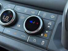 Land Rover Defender 110 D300 MHEV X-Dynamic HSE 