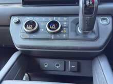 Land Rover Defender 110 D300 MHEV X-Dynamic HSE 