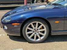 Jaguar XK8 S 